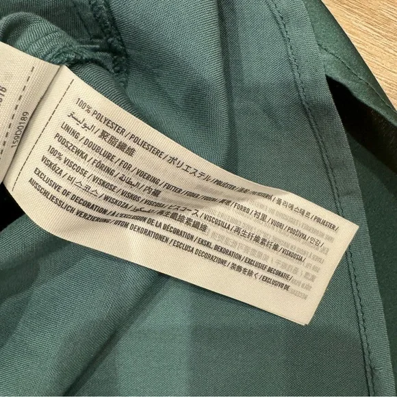 Abercrombie and fitch cowl neck green satin formal dress Size XS NWT - Picture 6 of 9